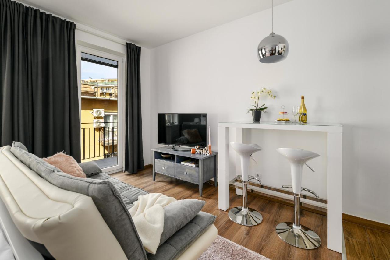 Leonardo50 Apartment Budapest Bagian luar foto