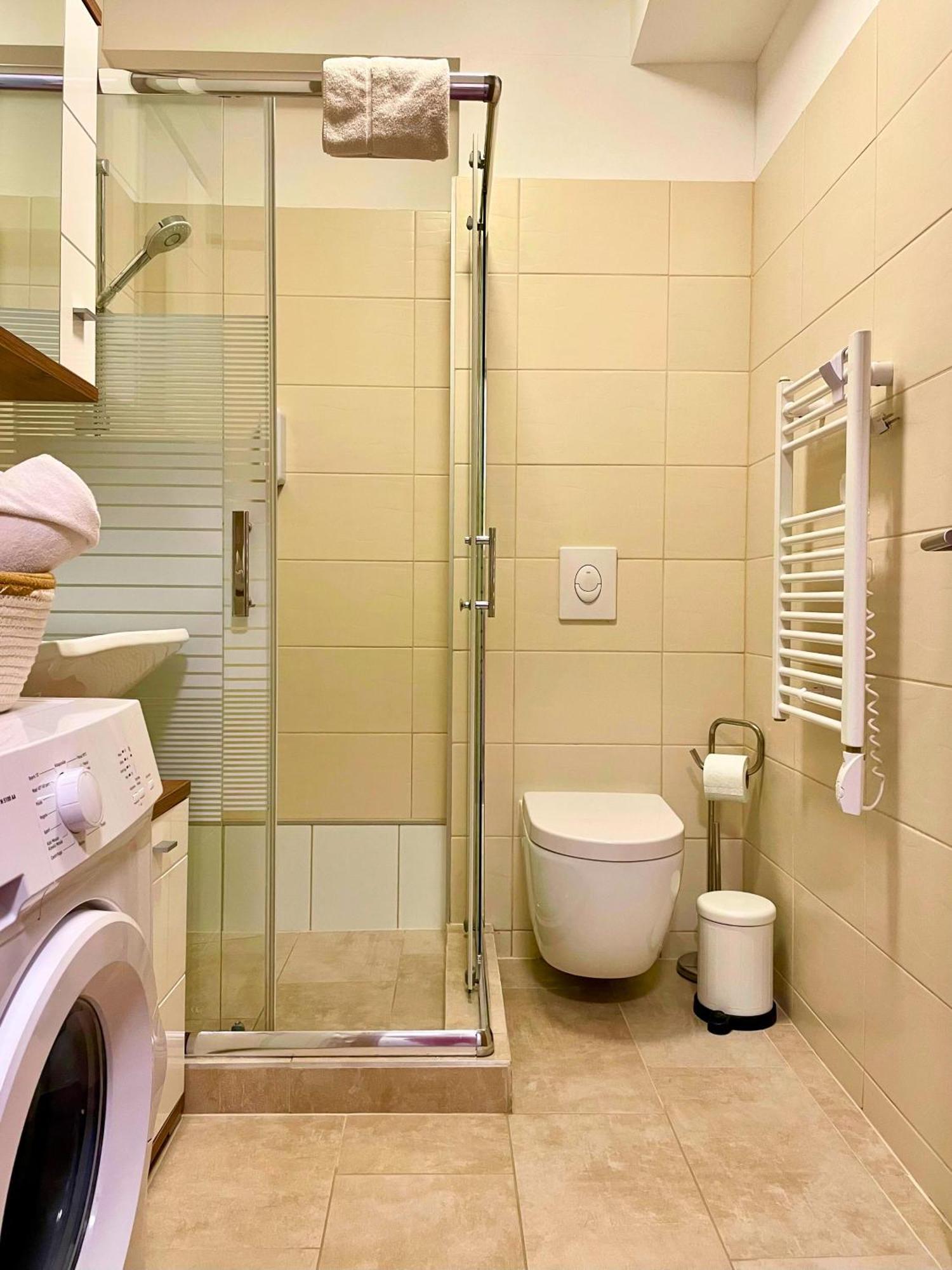 Leonardo50 Apartment Budapest Ruang foto